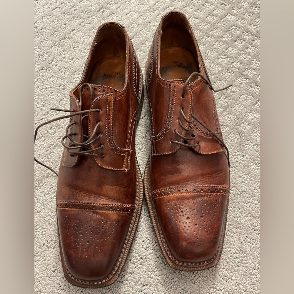 Rare Hand Made size 11 Santoni Oxfords